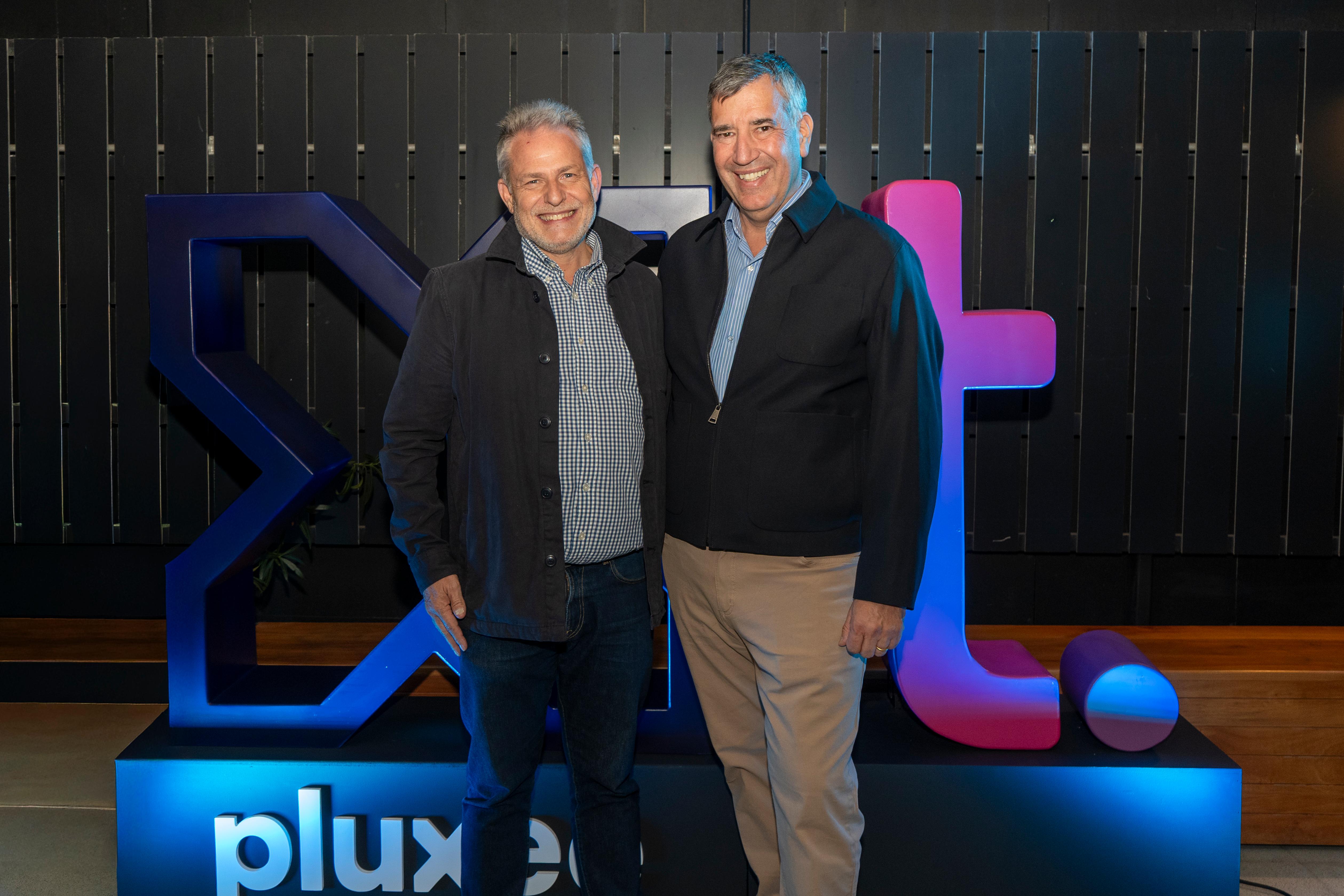 Transbank y Pluxee anuncian alianza para potenciar comercios como  restaurantes y minimarkets