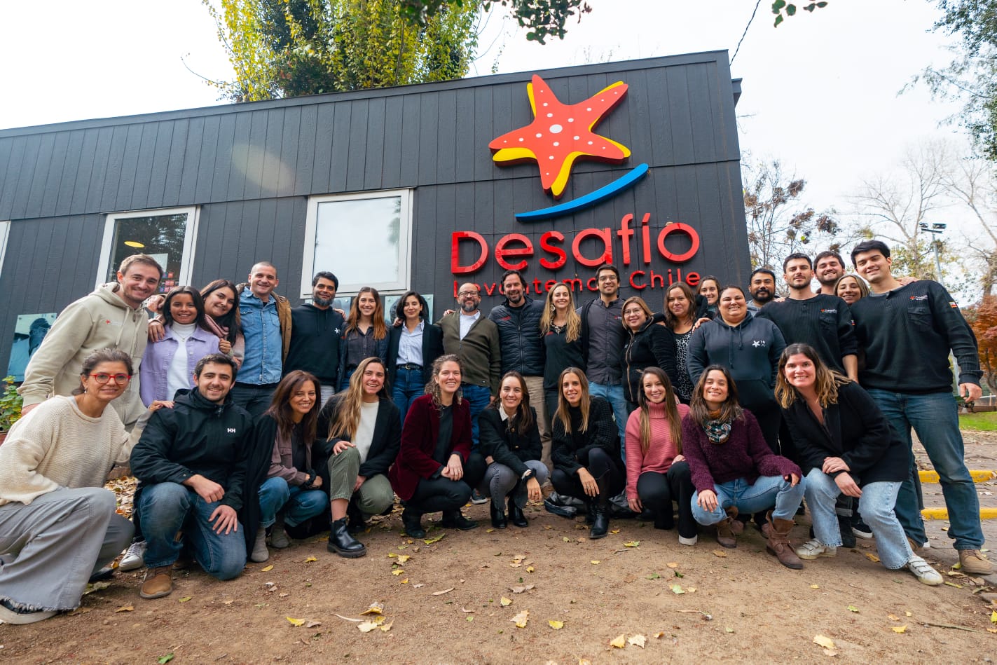 Desafío Levantemos Chile y Transbank firman convenio para fortalecer el apoyo en emergencias